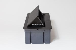 Люк на 3 поста (45х45), металл, черный с пластиковой коробкой, IP40