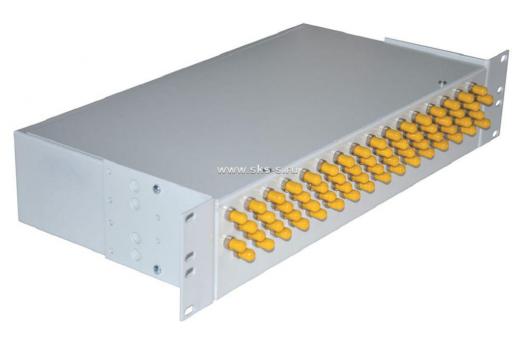 Кросс NTSS оптический 19'' укомплектованный 2U, 64 порта ST/UPC, 50/125 мкм ОМ3 (сплошная панель, сплайс-кассета 2шт, пигтейлы, КДЗС, адаптеры)