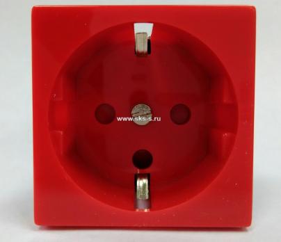 Розетка электрическая 2К+З,с защитными шторками, с механической блокировкой (красный)
