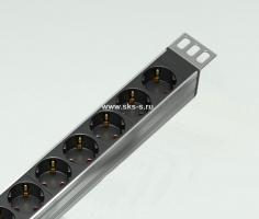 Вертикальный блок розеток Rem-16 с выкл., 15 Schuko, 10 C13, вход  IEC 60320 C20 16 A, алюм., 42-48U