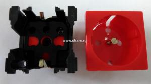 Розетка электрическая 2К+З (красный)